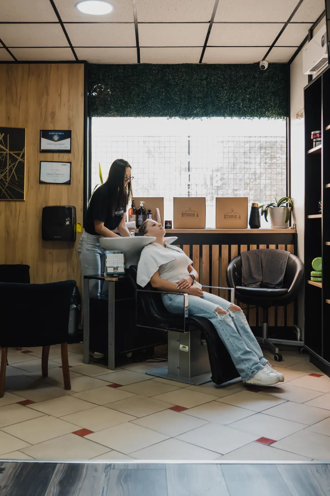 Studio A frizerski salon — fotografija 5