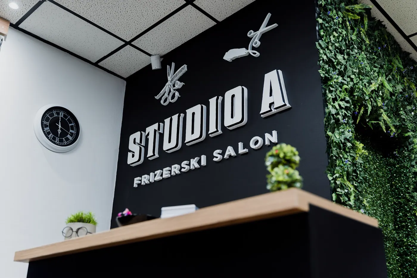Studio A frizerski salon — fotografija 6